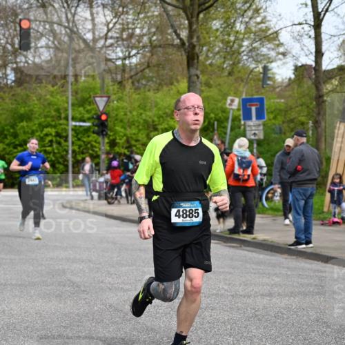 12.04.2026 - 45. Internationalen Wilhelmsburger Insellauf J. Mangold http://msf.ph/oto/9512698 12.04.2026 13:06:49 Ziel 5587, 4122, 5665, 4280, 5132, 5203, 4496, 2804, 4479, 4114, 4173, 4729, 4273, 3292, 5510, 4885, 4514, 4514, 4138, 4764, 4665, 5713, 5194, 5069, 5076, 4723, 4724, 2943, 4722, 5202, 4094, 5202, 4094, 3672, 5497, 5499, 5461, 3242, 5078, 2925, 5226, 2745, 5028, 5148 meine-sportfotos.de
