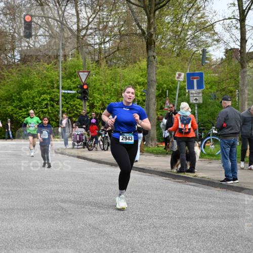 12.04.2026 - 45. Internationalen Wilhelmsburger Insellauf J. Mangold http://msf.ph/oto/9512708 12.04.2026 13:06:51 Ziel 5587, 4122, 5665, 4280, 5132, 5203, 4496, 2804, 4479, 4114, 4173, 4729, 4273, 3292, 5510, 4885, 4514, 4138, 4764, 4665, 5713, 5194, 5069, 5076, 4723, 4724, 2943, 4722, 5202, 4094, 3672, 5497, 5499, 5461, 5461, 3242, 5078, 2925, 5226, 2745, 5028, 5148 meine-sportfotos.de