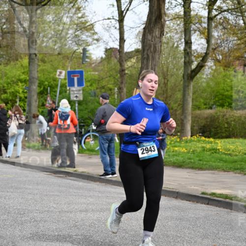12.04.2026 - 45. Internationalen Wilhelmsburger Insellauf J. Mangold http://msf.ph/oto/9512724 12.04.2026 13:06:52 Ziel 4122, 5665, 4280, 5132, 5203, 4496, 2804, 4479, 4114, 4173, 4729, 4273, 3292, 5510, 4885, 4514, 4138, 4138, 4764, 4665, 5713, 5194, 5069, 5076, 4723, 4724, 2943, 4722, 5202, 4094, 3672, 5497, 5499, 5461, 3242, 5078, 2925, 5226, 2745, 5028, 5148 meine-sportfotos.de