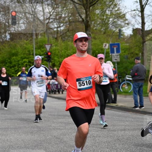 12.04.2026 - 45. Internationalen Wilhelmsburger Insellauf J. Mangold http://msf.ph/oto/9512741 12.04.2026 13:06:58 Ziel 4114, 4173, 4729, 4273, 3292, 5510, 4885, 4514, 4138, 4764, 4665, 5713, 5194, 5069, 5076, 4723, 4724, 5069, 5076, 4723, 4724, 2943, 4722, 5202, 4094, 3672, 5497, 5499, 5461, 3242, 5078, 2925, 2925, 5226, 2745, 5028, 5148, 3641, 5426, 5216, 5431, 5425 meine-sportfotos.de