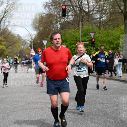 12.04.2026 - 45. Internationalen Wilhelmsburger Insellauf J. Mangold http://msf.ph/oto/9512760 12.04.2026 13:07:00 Ziel 4729, 4273, 3292, 5510, 4885, 4514, 4138, 4764, 4665, 5713, 5194, 5069, 5076, 4723, 4724, 2943, 4722, 5202, 4094, 3672, 5497, 5499, 5461, 3242, 5078, 2925, 5226, 2745, 5028, 5148, 3641, 5426, 5216, 5431, 5425, 5735 meine-sportfotos.de