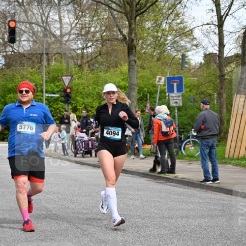12.04.2026 - 45. Internationalen Wilhelmsburger Insellauf J. Mangold http://msf.ph/oto/9512789 12.04.2026 13:07:03 Ziel 4729, 4273, 3292, 5510, 4885, 4514, 4138, 4764, 4665, 5713, 5194, 5069, 5076, 4723, 4724, 2943, 4722, 5202, 4094, 3672, 5497, 5499, 5461, 5461, 3242, 5078, 2925, 5226, 2745, 5028, 5148, 3641, 5426, 5216, 5431, 5425, 5735, 5401 meine-sportfotos.de