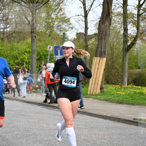 12.04.2026 - 45. Internationalen Wilhelmsburger Insellauf J. Mangold http://msf.ph/oto/9512798 12.04.2026 13:07:04 Ziel 3292, 5510, 4885, 4514, 4138, 4764, 4665, 5713, 5194, 5069, 5076, 4723, 4724, 2943, 4722, 5202, 4094, 3672, 5497, 5499, 5461, 3242, 5078, 2925, 5226, 2745, 5028, 5148, 3641, 5426, 5216, 5431, 5425, 5735, 5401, 2728, 2478, 2477 meine-sportfotos.de