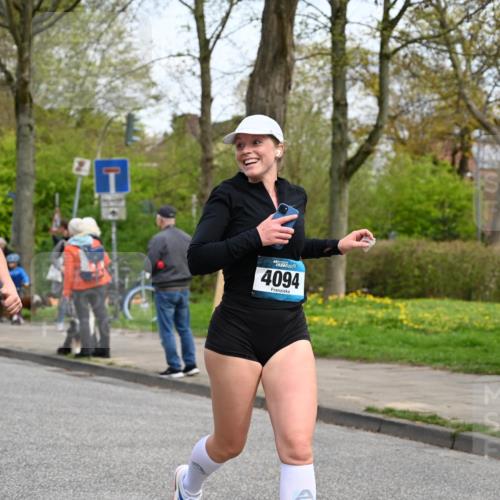 12.04.2026 - 45. Internationalen Wilhelmsburger Insellauf J. Mangold http://msf.ph/oto/9512802 12.04.2026 13:07:04 Ziel 3292, 5510, 4885, 4514, 4138, 4764, 4665, 5713, 5194, 5069, 5076, 4723, 4724, 2943, 4722, 5202, 4094, 3672, 5497, 5499, 5461, 3242, 5078, 2925, 5226, 2745, 5028, 5148, 3641, 5426, 5216, 5431, 5425, 5735, 5401, 2728, 2478, 2477 meine-sportfotos.de