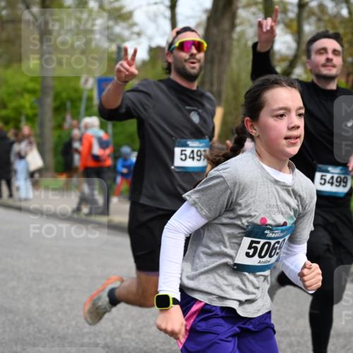 12.04.2026 - 45. Internationalen Wilhelmsburger Insellauf J. Mangold http://msf.ph/oto/9512840 12.04.2026 13:07:09 Ziel 5510, 4885, 4514, 4138, 4764, 4665, 5713, 5194, 5069, 5076, 4723, 4724, 2943, 4722, 5202, 4094, 3672, 5497, 5499, 5461, 3242, 5078, 2925, 5226, 2745, 5028, 5148, 3641, 5426, 5216, 5431, 5425, 5735, 5401, 2728, 2478, 2477, 5564, 4437, 4436, 2421 meine-sportfotos.de