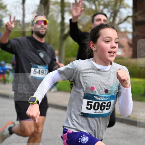 12.04.2026 - 45. Internationalen Wilhelmsburger Insellauf J. Mangold http://msf.ph/oto/9512841 12.04.2026 13:07:09 Ziel 5510, 4885, 4514, 4138, 4764, 4665, 5713, 5194, 5069, 5076, 4723, 4724, 2943, 4722, 5202, 4094, 3672, 5497, 5499, 5461, 3242, 5078, 2925, 5226, 2745, 5028, 5148, 3641, 5426, 5216, 5431, 5425, 5735, 5401, 2728, 2478, 2477, 5564, 4437, 4436, 2421 meine-sportfotos.de