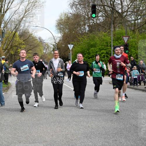 12.04.2026 - 45. Internationalen Wilhelmsburger Insellauf J. Mangold http://msf.ph/oto/9512866 12.04.2026 13:07:13 Ziel 4514, 4138, 4764, 4665, 5713, 5194, 5069, 5076, 4723, 4724, 2943, 4722, 5202, 4094, 3672, 5497, 5499, 5461, 3242, 5078, 2925, 5226, 2745, 5028, 5148, 5148, 3641, 5426, 5216, 5431, 5425, 5735, 5401, 2728, 2478, 2477, 5564, 4437, 4436, 2421, 4676, 3868, 4405, 4725, 4416, 3970, 4795 meine-sportfotos.de