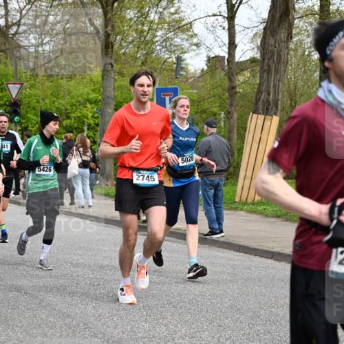 12.04.2026 - 45. Internationalen Wilhelmsburger Insellauf J. Mangold http://msf.ph/oto/9512887 12.04.2026 13:07:15 Ziel 4138, 4764, 4665, 5713, 5194, 5069, 5076, 4723, 4724, 2943, 4722, 5202, 4094, 3672, 5497, 5499, 5461, 3242, 5078, 2925, 5226, 2745, 5028, 5148, 3641, 5426, 5216, 5431, 5425, 5735, 5401, 5401, 2728, 2478, 2477, 5564, 4437, 4436, 2421, 4676, 3868, 4405, 4725, 4416, 3970, 4795, 3120, 5103, 4845 meine-sportfotos.de