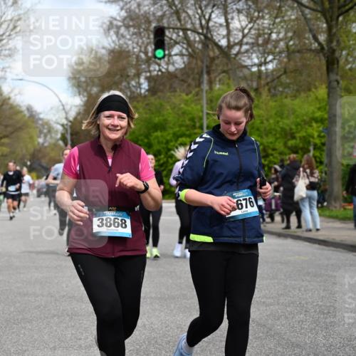 12.04.2026 - 45. Internationalen Wilhelmsburger Insellauf J. Mangold http://msf.ph/oto/9512905 12.04.2026 13:07:21 Ziel 5069, 5076, 4723, 4724, 2943, 4722, 5202, 4094, 3672, 5497, 5499, 5461, 3242, 5078, 2925, 5226, 2745, 5028, 5148, 3641, 5426, 5216, 5431, 5425, 5735, 5401, 2728, 2478, 2477, 5564, 4437, 4436, 2421, 4676, 3868, 4405, 4725, 4416, 3970, 4795, 3120, 5103, 4845, 5320, 5568 meine-sportfotos.de