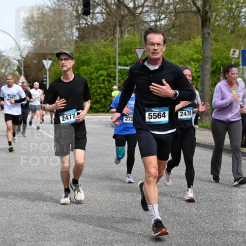 12.04.2026 - 45. Internationalen Wilhelmsburger Insellauf J. Mangold http://msf.ph/oto/9512943 12.04.2026 13:07:29 Ziel 3242, 5078, 2925, 5226, 2745, 5028, 5148, 3641, 5426, 5216, 5431, 5425, 5735, 5401, 2728, 2478, 2477, 5564, 4437, 4436, 2421, 4676, 3868, 4405, 4725, 4416, 3970, 4795, 3120, 5103, 4845, 5320, 5320, 5568, 4161, 5753, 4218, 4199, 5220, 3070, 4736 meine-sportfotos.de