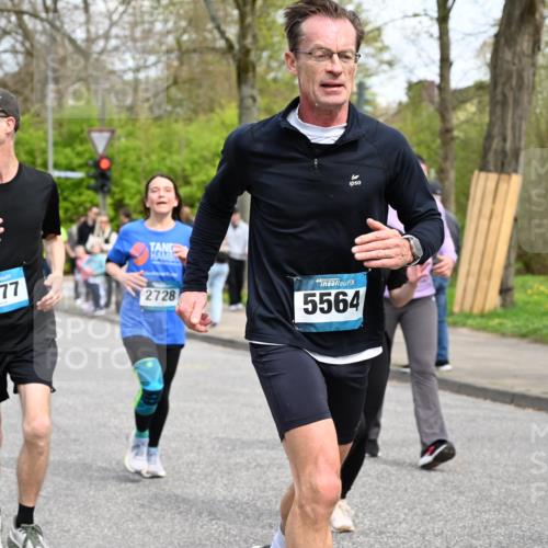 12.04.2026 - 45. Internationalen Wilhelmsburger Insellauf J. Mangold http://msf.ph/oto/9512952 12.04.2026 13:07:30 Ziel 3242, 5078, 2925, 5226, 2745, 5028, 5148, 3641, 5426, 5216, 5431, 5425, 5735, 5401, 2728, 2478, 2477, 5564, 4437, 4436, 5564, 4437, 4436, 2421, 4676, 3868, 4405, 4725, 4416, 3970, 4795, 3120, 5103, 4845, 5320, 5568, 4161, 5753, 4218, 4199, 5220, 3070, 4736, 4149 meine-sportfotos.de