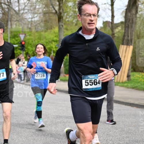 12.04.2026 - 45. Internationalen Wilhelmsburger Insellauf J. Mangold http://msf.ph/oto/9512953 12.04.2026 13:07:30 Ziel 3242, 5078, 2925, 5226, 2745, 5028, 5148, 3641, 5426, 5216, 5431, 5425, 5735, 5401, 2728, 2478, 2477, 5564, 4437, 4436, 5564, 4437, 4436, 2421, 4676, 3868, 4405, 4725, 4416, 3970, 4795, 3120, 5103, 4845, 5320, 5568, 4161, 5753, 4218, 4199, 5220, 3070, 4736, 4149 meine-sportfotos.de