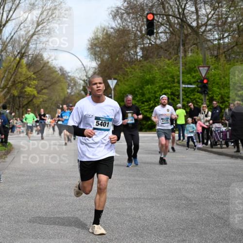 12.04.2026 - 45. Internationalen Wilhelmsburger Insellauf J. Mangold http://msf.ph/oto/9512960 12.04.2026 13:07:32 Ziel 5078, 2925, 5226, 2745, 5028, 5148, 3641, 5426, 5216, 5431, 5425, 5735, 5401, 2728, 2478, 2477, 5564, 4437, 4436, 2421, 2421, 4676, 3868, 4405, 4725, 4416, 3970, 4795, 3120, 5103, 4845, 5320, 5568, 4161, 5753, 4218, 4199, 5220, 3070, 4736, 4149, 4912 meine-sportfotos.de