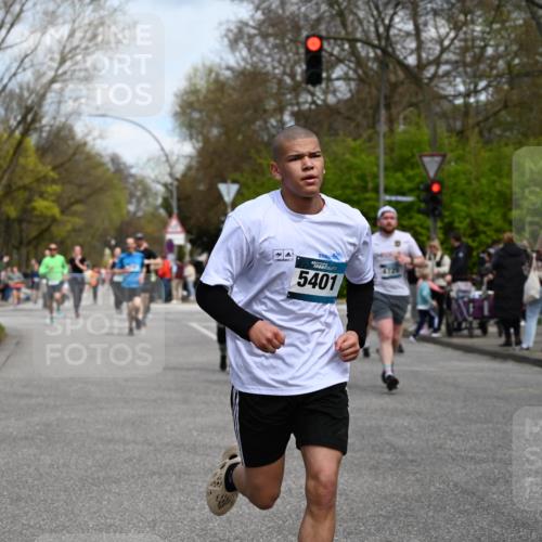 12.04.2026 - 45. Internationalen Wilhelmsburger Insellauf J. Mangold http://msf.ph/oto/9512969 12.04.2026 13:07:33 Ziel 5078, 2925, 5226, 2745, 5028, 5148, 3641, 5426, 5216, 5431, 5425, 5735, 5401, 2728, 2478, 2477, 5564, 4437, 4436, 2421, 4676, 3868, 4405, 4725, 4416, 3970, 4795, 3120, 5103, 4845, 5320, 5568, 5568, 4161, 5753, 4218, 4199, 5220, 3070, 4736, 4149, 4912, 4300, 3135, 3795 meine-sportfotos.de