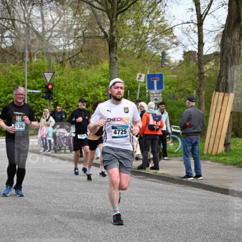 12.04.2026 - 45. Internationalen Wilhelmsburger Insellauf J. Mangold http://msf.ph/oto/9512980 12.04.2026 13:07:35 Ziel 2925, 5226, 2745, 5028, 5148, 3641, 5426, 5216, 5431, 5425, 5735, 5401, 2728, 2478, 2477, 5564, 4437, 4436, 2421, 4676, 3868, 4405, 4725, 4416, 3970, 3970, 4795, 3120, 5103, 4845, 5320, 5568, 4161, 5753, 4218, 4199, 4218, 4199, 5220, 3070, 4736, 4149, 4912, 4300, 3135, 3795 meine-sportfotos.de