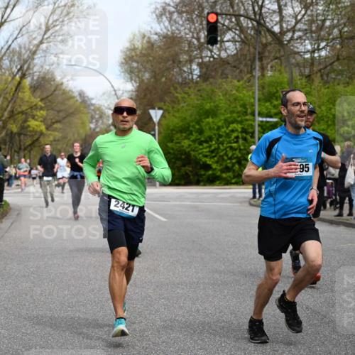 12.04.2026 - 45. Internationalen Wilhelmsburger Insellauf J. Mangold http://msf.ph/oto/9513019 12.04.2026 13:07:39 Ziel 3641, 5426, 5216, 5431, 5425, 5735, 5401, 2728, 2478, 2477, 5564, 4437, 4436, 2421, 4676, 3868, 4405, 4725, 4416, 3970, 4795, 3120, 5103, 4845, 3120, 5103, 4845, 5320, 5568, 4161, 5753, 4218, 4199, 5220, 3070, 3070, 4736, 4149, 4912, 4300, 3135, 3795, 5215, 4940 meine-sportfotos.de