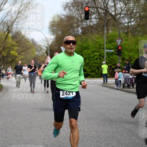 12.04.2026 - 45. Internationalen Wilhelmsburger Insellauf J. Mangold http://msf.ph/oto/9513024 12.04.2026 13:07:39 Ziel 3641, 5426, 5216, 5431, 5425, 5735, 5401, 2728, 2478, 2477, 5564, 4437, 4436, 2421, 4676, 3868, 4405, 4725, 4416, 3970, 4795, 3120, 5103, 4845, 3120, 5103, 4845, 5320, 5568, 4161, 5753, 4218, 4199, 5220, 3070, 3070, 4736, 4149, 4912, 4300, 3135, 3795, 5215, 4940 meine-sportfotos.de
