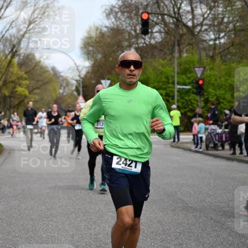 12.04.2026 - 45. Internationalen Wilhelmsburger Insellauf J. Mangold http://msf.ph/oto/9513026 12.04.2026 13:07:39 Ziel 3641, 5426, 5216, 5431, 5425, 5735, 5401, 2728, 2478, 2477, 5564, 4437, 4436, 2421, 4676, 3868, 4405, 4725, 4416, 3970, 4795, 3120, 5103, 4845, 3120, 5103, 4845, 5320, 5568, 4161, 5753, 4218, 4199, 5220, 3070, 3070, 4736, 4149, 4912, 4300, 3135, 3795, 5215, 4940 meine-sportfotos.de