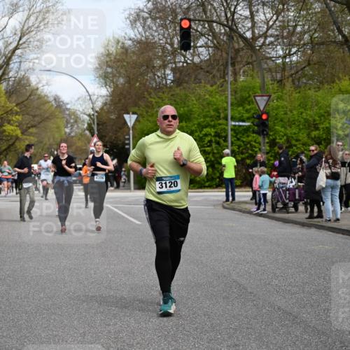 12.04.2026 - 45. Internationalen Wilhelmsburger Insellauf J. Mangold http://msf.ph/oto/9513031 12.04.2026 13:07:40 Ziel 3641, 5426, 5216, 5431, 5425, 5735, 5401, 2728, 2478, 2477, 5564, 4437, 4436, 2421, 4676, 3868, 4405, 4725, 4416, 3970, 4795, 3120, 5103, 4845, 5320, 5568, 4161, 5753, 4218, 4199, 5220, 3070, 4736, 4149, 4912, 4300, 3135, 3795, 5215, 4940 meine-sportfotos.de