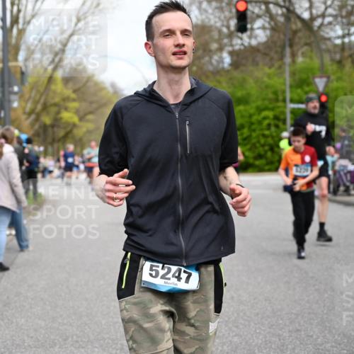 12.04.2026 - 45. Internationalen Wilhelmsburger Insellauf J. Mangold http://msf.ph/oto/9513068 12.04.2026 13:07:47 Ziel 5431, 5425, 5735, 5401, 2728, 2478, 2477, 5564, 4437, 4436, 2421, 4676, 3868, 4405, 4725, 4416, 3970, 4795, 3120, 5103, 4845, 5320, 5568, 4161, 5753, 4218, 4199, 4218, 4199, 5220, 3070, 4736, 4149, 4912, 4300, 3135, 3795, 5215, 4940, 4454, 4046, 4824, 5548, 5547, 4640, 5231, 5306 meine-sportfotos.de