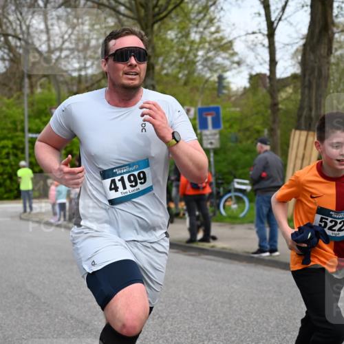 12.04.2026 - 45. Internationalen Wilhelmsburger Insellauf J. Mangold http://msf.ph/oto/9513100 12.04.2026 13:07:50 Ziel 5401, 2728, 2478, 2477, 5564, 4437, 4436, 2421, 4676, 3868, 4405, 4725, 4416, 3970, 4795, 3120, 5103, 4845, 5320, 5568, 4161, 5753, 4218, 4199, 5220, 3070, 4736, 4149, 4912, 4300, 3135, 3795, 5215, 4940, 4940, 4454, 4046, 4824, 5548, 5547, 4640, 5231, 5306, 3896 meine-sportfotos.de