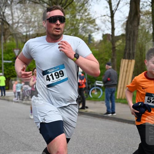 12.04.2026 - 45. Internationalen Wilhelmsburger Insellauf J. Mangold http://msf.ph/oto/9513101 12.04.2026 13:07:51 Ziel 5401, 2728, 2478, 2477, 5564, 4437, 4436, 2421, 4676, 3868, 4405, 4725, 4416, 3970, 4795, 3120, 5103, 4845, 5320, 5568, 4161, 5753, 4218, 4199, 5220, 3070, 3070, 4736, 4149, 4912, 4300, 3135, 3795, 5215, 4940, 4454, 4046, 4824, 5548, 5547, 4640, 5231, 5306, 3896 meine-sportfotos.de