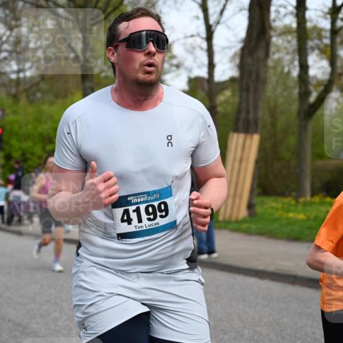 12.04.2026 - 45. Internationalen Wilhelmsburger Insellauf J. Mangold http://msf.ph/oto/9513103 12.04.2026 13:07:51 Ziel 5401, 2728, 2478, 2477, 5564, 4437, 4436, 2421, 4676, 3868, 4405, 4725, 4416, 3970, 4795, 3120, 5103, 4845, 5320, 5568, 4161, 5753, 4218, 4199, 5220, 3070, 3070, 4736, 4149, 4912, 4300, 3135, 3795, 5215, 4940, 4454, 4046, 4824, 5548, 5547, 4640, 5231, 5306, 3896 meine-sportfotos.de