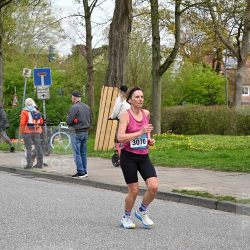 12.04.2026 - 45. Internationalen Wilhelmsburger Insellauf J. Mangold http://msf.ph/oto/9513106 12.04.2026 13:07:53 Ziel 2728, 2478, 2477, 5564, 4437, 4436, 2421, 4676, 3868, 4405, 4725, 4416, 3970, 4795, 3120, 5103, 4845, 5320, 5568, 4161, 5753, 4218, 4199, 5220, 3070, 4736, 4736, 4149, 4912, 4300, 3135, 3795, 5215, 4940, 4454, 4046, 4824, 5548, 5547, 4640, 5231, 5306, 3896, 4967 meine-sportfotos.de