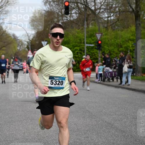 12.04.2026 - 45. Internationalen Wilhelmsburger Insellauf J. Mangold http://msf.ph/oto/9513121 12.04.2026 13:07:55 Ziel 5564, 4437, 4436, 2421, 4676, 3868, 4405, 4725, 4416, 3970, 4795, 3120, 5103, 4845, 5320, 5568, 4161, 5753, 4218, 4199, 5220, 3070, 4736, 4149, 4912, 4912, 4300, 3135, 3795, 5215, 4940, 4454, 4046, 4046, 4824, 5548, 5547, 4640, 5231, 5306, 3896, 4967, 2436 meine-sportfotos.de