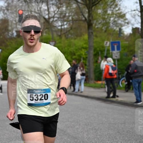 12.04.2026 - 45. Internationalen Wilhelmsburger Insellauf J. Mangold http://msf.ph/oto/9513125 12.04.2026 13:07:55 Ziel 5564, 4437, 4436, 2421, 4676, 3868, 4405, 4725, 4416, 3970, 4795, 3120, 5103, 4845, 5320, 5568, 4161, 5753, 4218, 4199, 5220, 3070, 4736, 4149, 4912, 4912, 4300, 3135, 3795, 5215, 4940, 4454, 4046, 4046, 4824, 5548, 5547, 4640, 5231, 5306, 3896, 4967, 2436 meine-sportfotos.de
