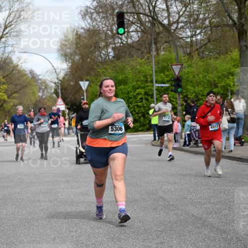 12.04.2026 - 45. Internationalen Wilhelmsburger Insellauf J. Mangold http://msf.ph/oto/9513133 12.04.2026 13:07:57 Ziel 2421, 4676, 3868, 4405, 4725, 4416, 3970, 4795, 3120, 5103, 4845, 5320, 5568, 4161, 5753, 4218, 4199, 5220, 3070, 4736, 4149, 4912, 4300, 3135, 3795, 4300, 3135, 3795, 5215, 4940, 4454, 4046, 4824, 5548, 5547, 4640, 4640, 5231, 5306, 3896, 4967, 2436, 2045, 3745, 2046 meine-sportfotos.de