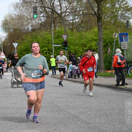 12.04.2026 - 45. Internationalen Wilhelmsburger Insellauf J. Mangold http://msf.ph/oto/9513136 12.04.2026 13:07:57 Ziel 2421, 4676, 3868, 4405, 4725, 4416, 3970, 4795, 3120, 5103, 4845, 5320, 5568, 4161, 5753, 4218, 4199, 5220, 3070, 4736, 4149, 4912, 4300, 3135, 3795, 4300, 3135, 3795, 5215, 4940, 4454, 4046, 4824, 5548, 5547, 4640, 4640, 5231, 5306, 3896, 4967, 2436, 2045, 3745, 2046 meine-sportfotos.de