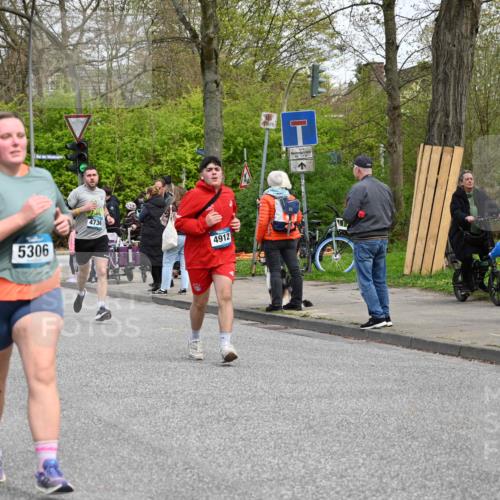 12.04.2026 - 45. Internationalen Wilhelmsburger Insellauf J. Mangold http://msf.ph/oto/9513142 12.04.2026 13:07:57 Ziel 2421, 4676, 3868, 4405, 4725, 4416, 3970, 4795, 3120, 5103, 4845, 5320, 5568, 4161, 5753, 4218, 4199, 5220, 3070, 4736, 4149, 4912, 4300, 3135, 3795, 4300, 3135, 3795, 5215, 4940, 4454, 4046, 4824, 5548, 5547, 4640, 4640, 5231, 5306, 3896, 4967, 2436, 2045, 3745, 2046 meine-sportfotos.de