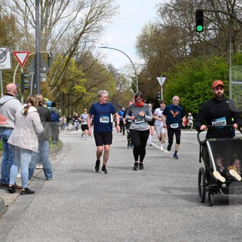 12.04.2026 - 45. Internationalen Wilhelmsburger Insellauf J. Mangold http://msf.ph/oto/9513155 12.04.2026 13:08:00 Ziel 3970, 4795, 3120, 5103, 4845, 5320, 5568, 4161, 5753, 4218, 4199, 5220, 3070, 4736, 4149, 4912, 4300, 3135, 3795, 5215, 4940, 4454, 4046, 4824, 5548, 5547, 4640, 5231, 5306, 3896, 4967, 2436, 2045, 3745, 2046, 4102, 5795 meine-sportfotos.de