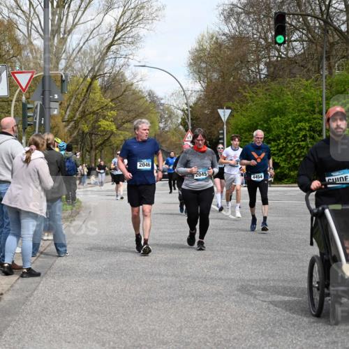 12.04.2026 - 45. Internationalen Wilhelmsburger Insellauf J. Mangold http://msf.ph/oto/9513162 12.04.2026 13:08:01 Ziel 4795, 3120, 5103, 4845, 5320, 5568, 4161, 5753, 4218, 4199, 5220, 3070, 4736, 4149, 4912, 4300, 3135, 3795, 5215, 5215, 4940, 4454, 4046, 4824, 5548, 5547, 4640, 5231, 5306, 3896, 4967, 2436, 2045, 3745, 2046, 4102, 5795, 4860, 5313 meine-sportfotos.de