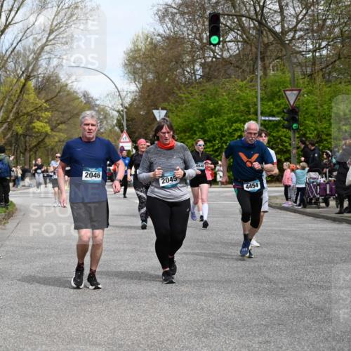 12.04.2026 - 45. Internationalen Wilhelmsburger Insellauf J. Mangold http://msf.ph/oto/9513171 12.04.2026 13:08:03 Ziel 3120, 5103, 4845, 5320, 5568, 4161, 5753, 4218, 4199, 5220, 3070, 4736, 4149, 4912, 4300, 3135, 3795, 5215, 4940, 4454, 4046, 4824, 5548, 5547, 4640, 5231, 5306, 3896, 4967, 2436, 2045, 3745, 2046, 4102, 5795, 4860, 5313 meine-sportfotos.de