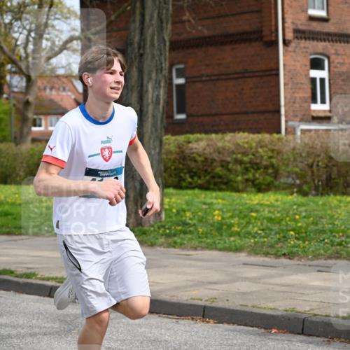 12.04.2026 - 45. Internationalen Wilhelmsburger Insellauf J. Mangold http://msf.ph/oto/9513193 12.04.2026 13:08:05 Ziel 5320, 5568, 4161, 5753, 4218, 4199, 5220, 3070, 4736, 4149, 4912, 4300, 3135, 3795, 5215, 4940, 4454, 4046, 4824, 5548, 5547, 4640, 5231, 5306, 3896, 4967, 4967, 2436, 2045, 3745, 2046, 4102, 5795, 4860, 5313, 5027, 5093 meine-sportfotos.de