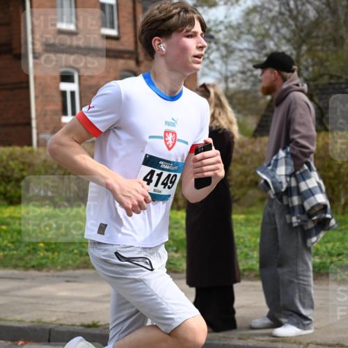 12.04.2026 - 45. Internationalen Wilhelmsburger Insellauf J. Mangold http://msf.ph/oto/9513198 12.04.2026 13:08:06 Ziel 5320, 5568, 4161, 5753, 4218, 4199, 5220, 3070, 4736, 4149, 4912, 4300, 3135, 3795, 5215, 4940, 4454, 4454, 4046, 4824, 5548, 5547, 4640, 5231, 5306, 3896, 4967, 2436, 2436, 2045, 3745, 2046, 4102, 5795, 4860, 5313, 5027, 5093, 5020 meine-sportfotos.de