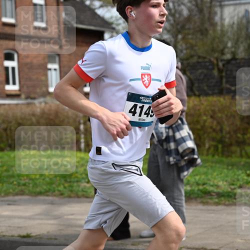 12.04.2026 - 45. Internationalen Wilhelmsburger Insellauf J. Mangold http://msf.ph/oto/9513199 12.04.2026 13:08:06 Ziel 5320, 5568, 4161, 5753, 4218, 4199, 5220, 3070, 4736, 4149, 4912, 4300, 3135, 3795, 5215, 4940, 4454, 4454, 4046, 4824, 5548, 5547, 4640, 5231, 5306, 3896, 4967, 2436, 2436, 2045, 3745, 2046, 4102, 5795, 4860, 5313, 5027, 5093, 5020 meine-sportfotos.de