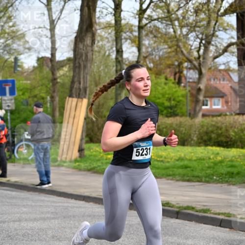 12.04.2026 - 45. Internationalen Wilhelmsburger Insellauf J. Mangold http://msf.ph/oto/9513211 12.04.2026 13:08:17 Ziel 4736, 4149, 4912, 4300, 3135, 3795, 5215, 4940, 4454, 4046, 4824, 5548, 5547, 4640, 5231, 5306, 3896, 4967, 4967, 2436, 2045, 3745, 2046, 4102, 5795, 4860, 5313, 5027, 5093, 5027, 5093, 5020, 4265, 3035, 5305, 4757, 4039, 4901, 5746, 2560, 5229 meine-sportfotos.de