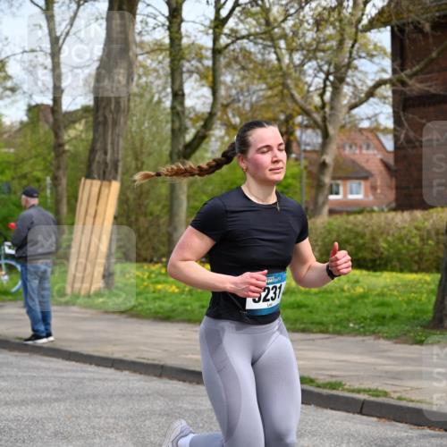 12.04.2026 - 45. Internationalen Wilhelmsburger Insellauf J. Mangold http://msf.ph/oto/9513212 12.04.2026 13:08:17 Ziel 4736, 4149, 4912, 4300, 3135, 3795, 5215, 4940, 4454, 4046, 4824, 5548, 5547, 4640, 5231, 5306, 3896, 4967, 4967, 2436, 2045, 3745, 2046, 4102, 5795, 4860, 5313, 5027, 5093, 5027, 5093, 5020, 4265, 3035, 5305, 4757, 4039, 4901, 5746, 2560, 5229 meine-sportfotos.de