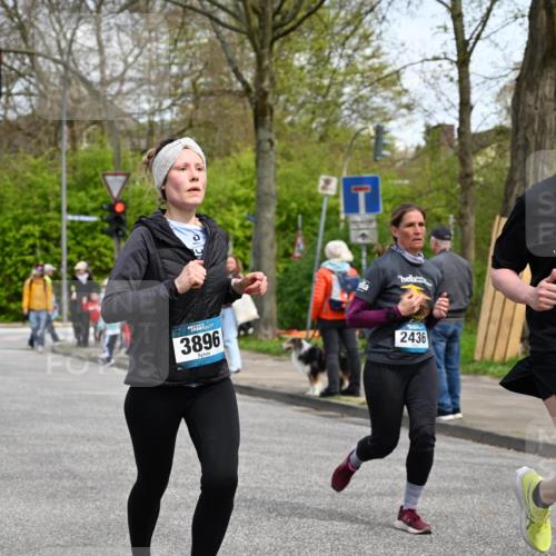 12.04.2026 - 45. Internationalen Wilhelmsburger Insellauf J. Mangold http://msf.ph/oto/9513234 12.04.2026 13:08:20 Ziel 4912, 4300, 3135, 3795, 5215, 4940, 4454, 4046, 4824, 5548, 5547, 4640, 5231, 5306, 3896, 4967, 2436, 2045, 2045, 3745, 2046, 4102, 5795, 4860, 5313, 5027, 5093, 5020, 4265, 3035, 5305, 3035, 5305, 4757, 4039, 4901, 5746, 2560, 5229, 2077, 2923 meine-sportfotos.de