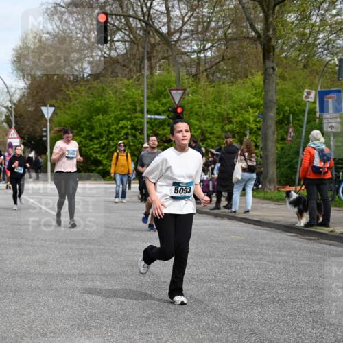 12.04.2026 - 45. Internationalen Wilhelmsburger Insellauf J. Mangold http://msf.ph/oto/9513247 12.04.2026 13:08:23 Ziel 5215, 4940, 4454, 4046, 4824, 5548, 5547, 4640, 5231, 5306, 3896, 4967, 2436, 2045, 3745, 2046, 4102, 5795, 5795, 4860, 5313, 5027, 5093, 5020, 4265, 3035, 5305, 4757, 4039, 4901, 5746, 2560, 5229, 2077, 2923, 4652, 2260 meine-sportfotos.de