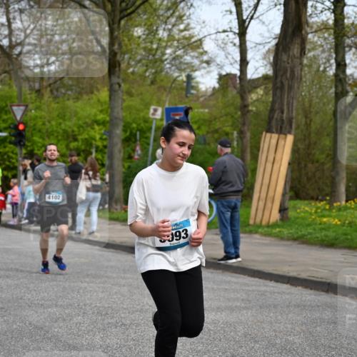 12.04.2026 - 45. Internationalen Wilhelmsburger Insellauf J. Mangold http://msf.ph/oto/9513260 12.04.2026 13:08:24 Ziel 5215, 4940, 4454, 4046, 4824, 5548, 5547, 4640, 5231, 5306, 3896, 4967, 2436, 2045, 3745, 2046, 4102, 5795, 4860, 5313, 5027, 5093, 5020, 4265, 3035, 5305, 4757, 4039, 4901, 5746, 2560, 5229, 2077, 2923, 4652, 2260, 3261, 5324 meine-sportfotos.de