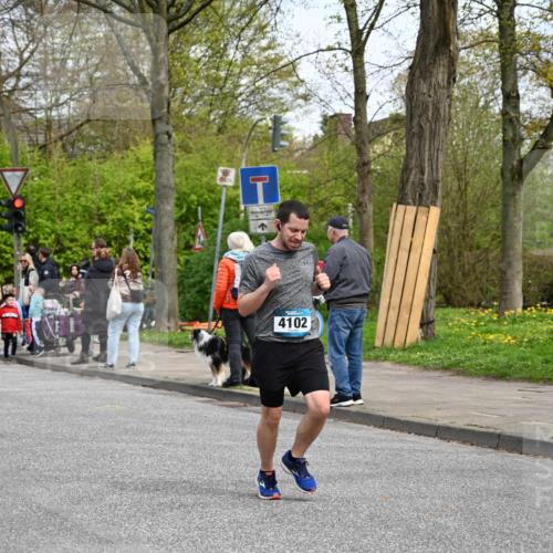 12.04.2026 - 45. Internationalen Wilhelmsburger Insellauf J. Mangold http://msf.ph/oto/9513269 12.04.2026 13:08:26 Ziel 5215, 4940, 4454, 4046, 4824, 5548, 5547, 4640, 5231, 5306, 3896, 4967, 2436, 2045, 3745, 2046, 4102, 5795, 4860, 5313, 5027, 5093, 5020, 4265, 3035, 5305, 4757, 4039, 4901, 5746, 2560, 5229, 2077, 2923, 4652, 2260, 3261, 5324, 3406, 3359, 2981, 5712, 3791 meine-sportfotos.de