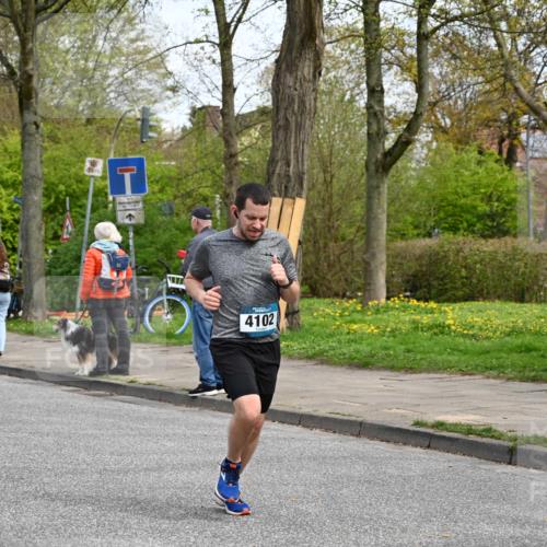 12.04.2026 - 45. Internationalen Wilhelmsburger Insellauf J. Mangold http://msf.ph/oto/9513273 12.04.2026 13:08:26 Ziel 5215, 4940, 4454, 4046, 4824, 5548, 5547, 4640, 5231, 5306, 3896, 4967, 2436, 2045, 3745, 2046, 4102, 5795, 4860, 5313, 5027, 5093, 5020, 4265, 3035, 5305, 4757, 4039, 4901, 5746, 2560, 5229, 2077, 2923, 4652, 2260, 3261, 5324, 3406, 3359, 2981, 5712, 3791 meine-sportfotos.de