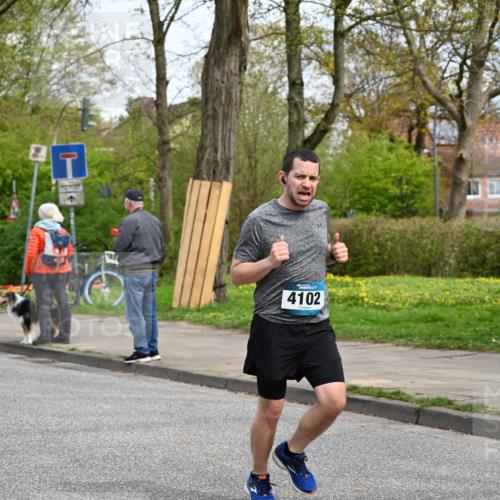 12.04.2026 - 45. Internationalen Wilhelmsburger Insellauf J. Mangold http://msf.ph/oto/9513277 12.04.2026 13:08:26 Ziel 5215, 4940, 4454, 4046, 4824, 5548, 5547, 4640, 5231, 5306, 3896, 4967, 2436, 2045, 3745, 2046, 4102, 5795, 4860, 5313, 5027, 5093, 5020, 4265, 3035, 5305, 4757, 4039, 4901, 5746, 2560, 5229, 2077, 2923, 4652, 2260, 3261, 5324, 3406, 3359, 2981, 5712, 3791 meine-sportfotos.de