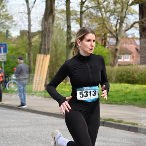 12.04.2026 - 45. Internationalen Wilhelmsburger Insellauf J. Mangold http://msf.ph/oto/9513312 12.04.2026 13:08:31 Ziel 4454, 4046, 4824, 5548, 5547, 4640, 5231, 5306, 3896, 4967, 2436, 2045, 3745, 2046, 4102, 5795, 4860, 5313, 5027, 5093, 5020, 4265, 4265, 3035, 5305, 4757, 4039, 4901, 5746, 2560, 5229, 2077, 2923, 4652, 2260, 3261, 5324, 3406, 3359, 2981, 5712, 3791, 4453, 4204, 4611, 2440 meine-sportfotos.de