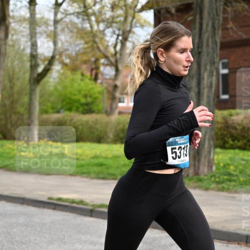 12.04.2026 - 45. Internationalen Wilhelmsburger Insellauf J. Mangold http://msf.ph/oto/9513314 12.04.2026 13:08:31 Ziel 4454, 4046, 4824, 5548, 5547, 4640, 5231, 5306, 3896, 4967, 2436, 2045, 3745, 2046, 4102, 5795, 4860, 5313, 5027, 5093, 5020, 4265, 4265, 3035, 5305, 4757, 4039, 4901, 5746, 2560, 5229, 2077, 2923, 4652, 2260, 3261, 5324, 3406, 3359, 2981, 5712, 3791, 4453, 4204, 4611, 2440 meine-sportfotos.de
