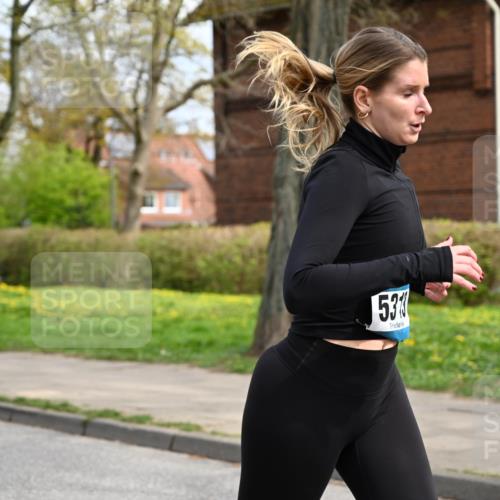 12.04.2026 - 45. Internationalen Wilhelmsburger Insellauf J. Mangold http://msf.ph/oto/9513315 12.04.2026 13:08:31 Ziel 4454, 4046, 4824, 5548, 5547, 4640, 5231, 5306, 3896, 4967, 2436, 2045, 3745, 2046, 4102, 5795, 4860, 5313, 5027, 5093, 5020, 4265, 4265, 3035, 5305, 4757, 4039, 4901, 5746, 2560, 5229, 2077, 2923, 4652, 2260, 3261, 5324, 3406, 3359, 2981, 5712, 3791, 4453, 4204, 4611, 2440 meine-sportfotos.de